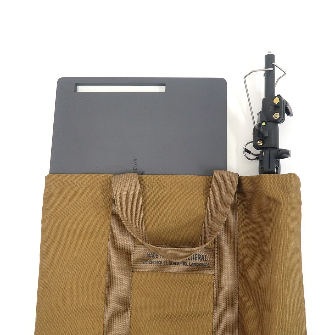 Post General Tri-pod Table & Hanger 6 Post General Tri-pod Table & Hanger - Image 4