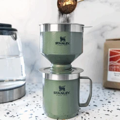 Stanley Classic Perfect-brew Pour Over Set -Outdoor Camping Gear 10 09566 029 1 600x600 f002bd70 288b 48dc b892 54d70e993708