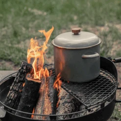 Barebones Enamel Stock Pot -Outdoor Camping Gear CKW 376 8 600x600 237a7250 3044 482c 9721 98a59d2948cd