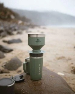 Stanley Classic Pour Over Hammertone Green -Outdoor Camping Gear Web LIfestyle CarCamp 1800x1800 600x600 d0a75577 7123 47c9 9d97 f7bfc84a3f10