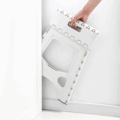 Tenma Low Leg Portable Folding Stool Army Green -Outdoor Camping Gear chair eric 9 600x600 b3507ac8 a818 435c 8b13 c63a400b745a